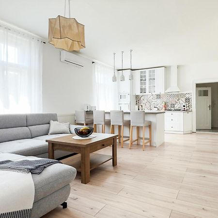 Business & Family Apartment Letna コシツェ エクステリア 写真